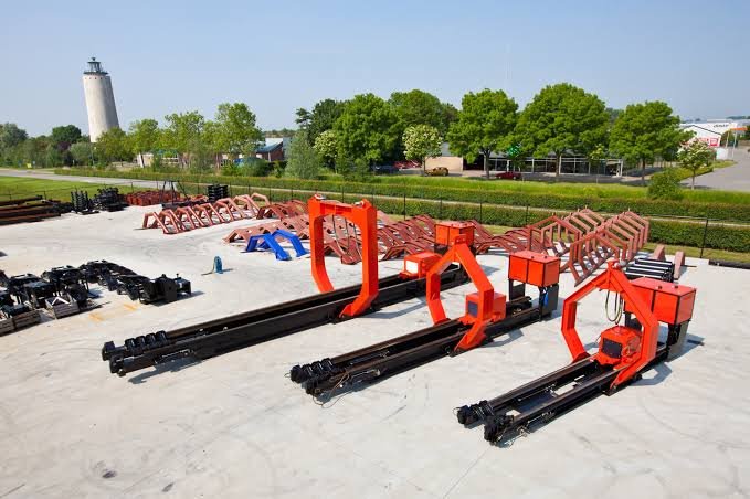 Aerial bundle extractor